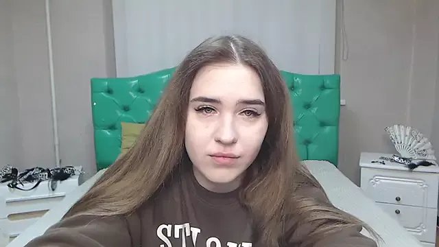 Offline LauraHlot on StripChat