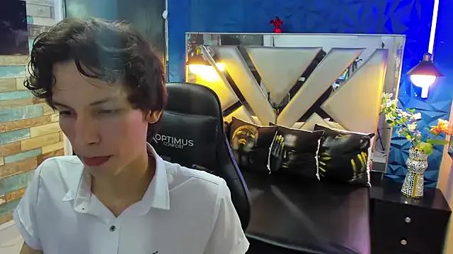 lenni_sirius on StripChat 