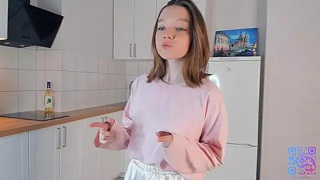 litttle_ladyy on StripChat 