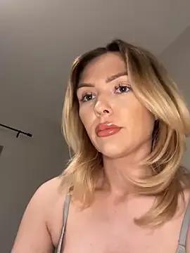 lolableux from StripChat