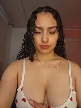 Lucy_Marin from StripChat