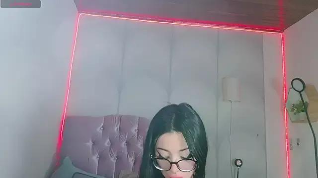 madison_oli on StripChat 
