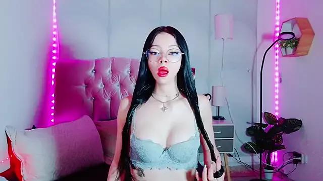 madison_oli on StripChat 
