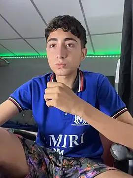 MathieuAGT from StripChat