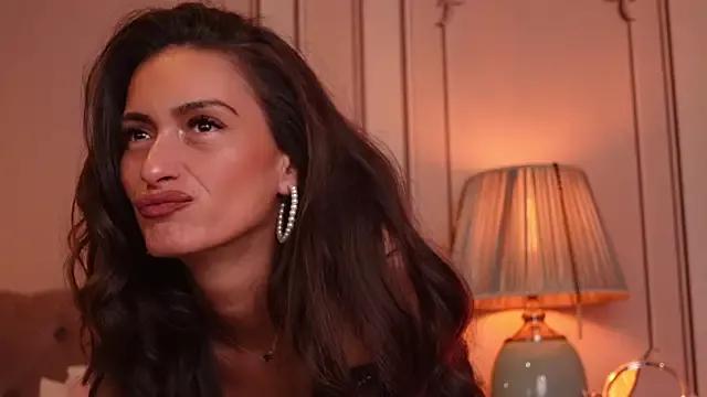 MayaVixxen on StripChat 