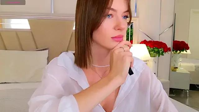 MeganMour from StripChat