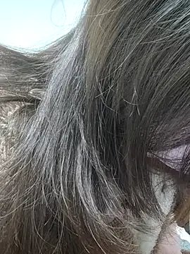 Offline miniiceyya on StripChat