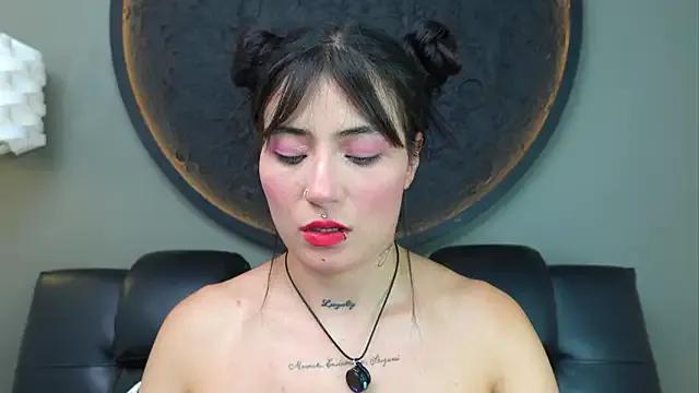 miss_sharlotte18 from StripChat