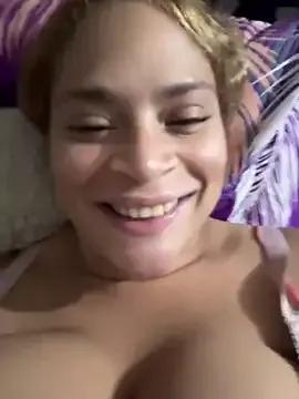 MISSBOMBASTICA on StripChat 