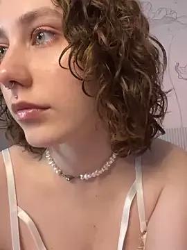 Molli_Luv on StripChat 