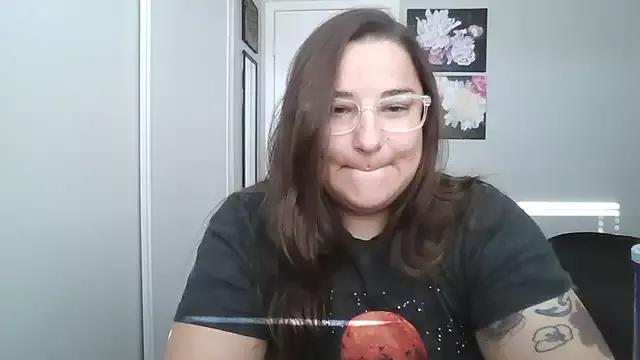 MoonBalloons on StripChat 