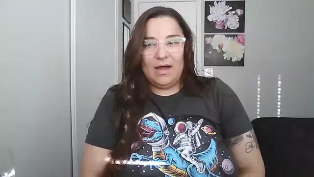 MoonBalloons on StripChat 