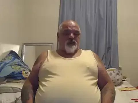 Offline Newfiesausage1972 on StripChat