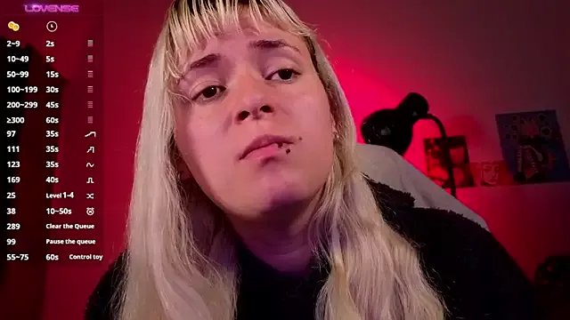 Offline NEXT_DOOR_GIRL_ on StripChat