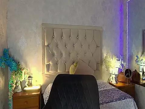 nini_love01 on StripChat 