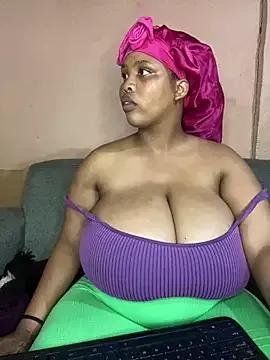 NonoGotBoobies on StripChat 