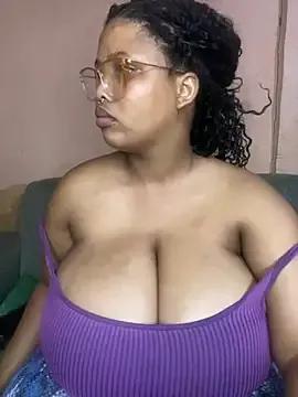 NonoGotBoobies on StripChat 