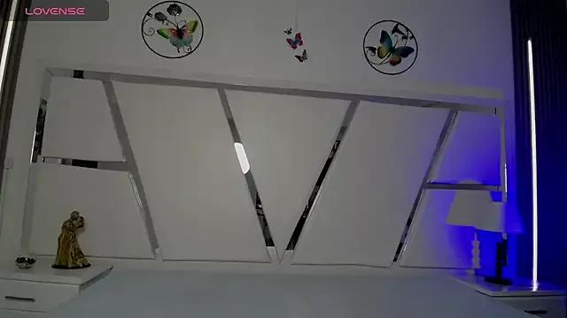 oblivionlove from StripChat