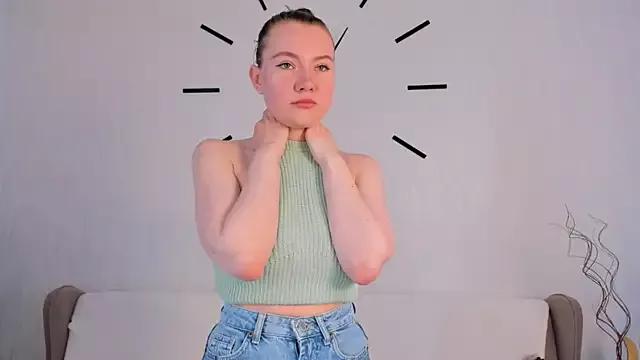 OdelindaFrary on StripChat 