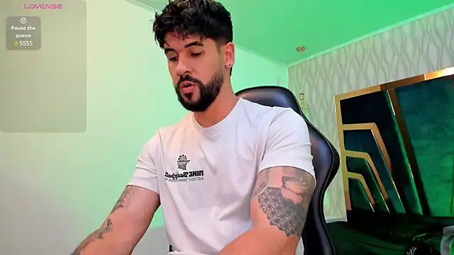 Petesevans on StripChat