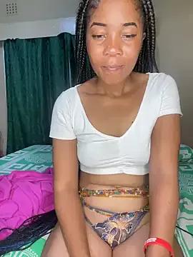 Queen-Dyness on StripChat 