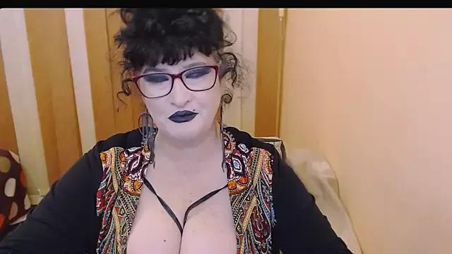QuuenOfSin on StripChat 