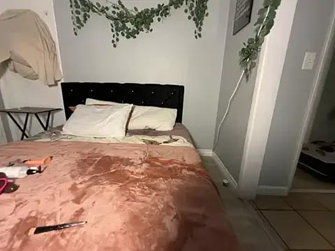 RaquelL0ve from StripChat