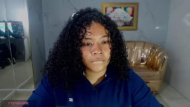 risada_temptation_s on StripChat 