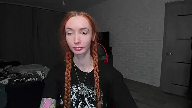 Roxy_Silver on StripChat 