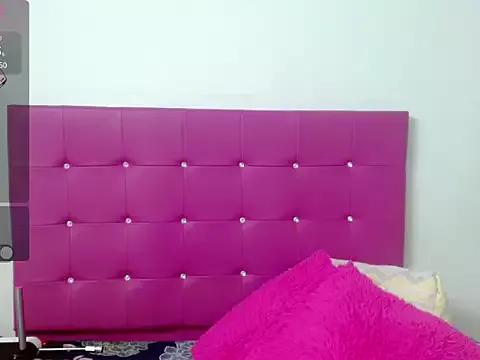 sara_arias00 on StripChat 