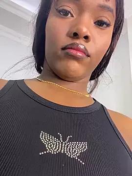 SarahBrunet on StripChat 