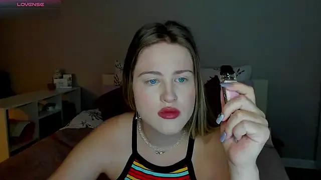 Sassy_Talkin_ from StripChat