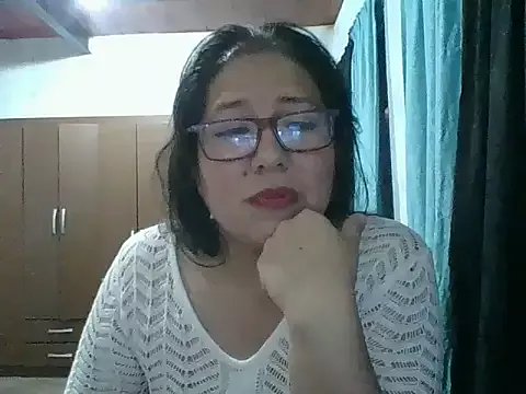 Offline scarlett_widow_ on StripChat