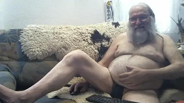 SexySantaC from StripChat