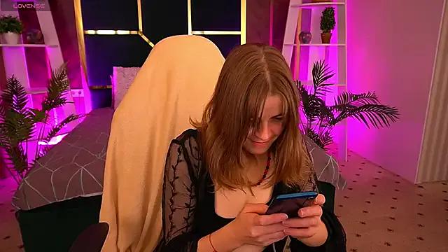 ShinyfromUa from StripChat