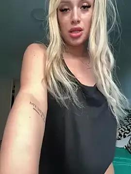 SinwithAmy on StripChat 