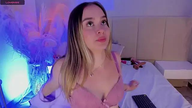 sofia_pamela on StripChat 