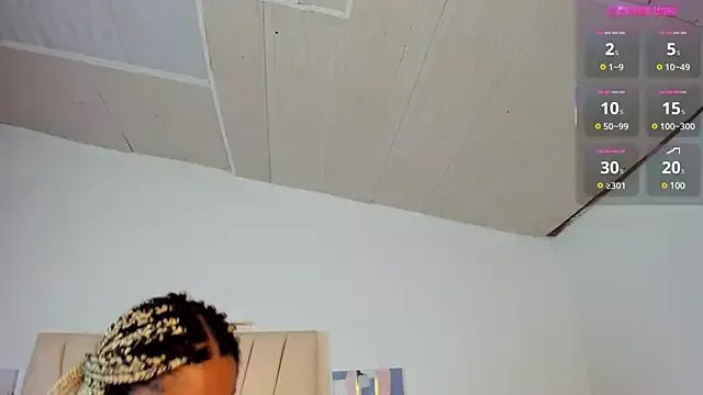 Offline Sophia_Ebony on StripChat