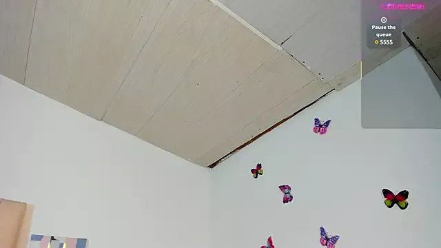 Offline Sophia_Ebony on StripChat