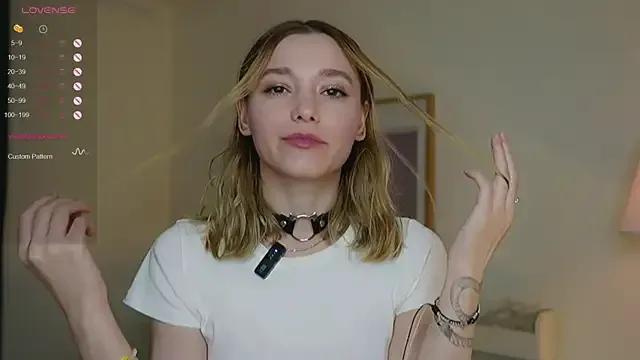 StarryMary from StripChat