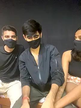 SweetnSpicyDuo from StripChat