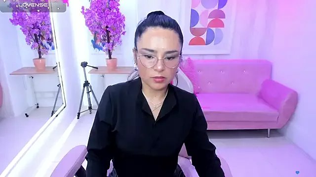 Freechat Tiara_rr on StripChat