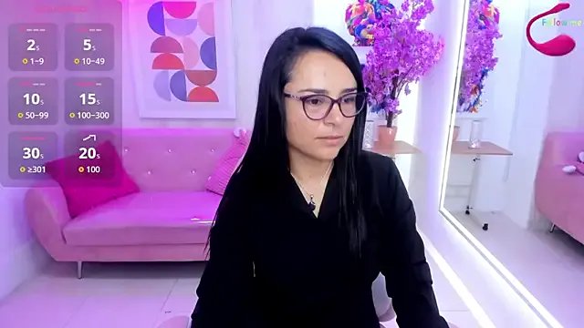 Freechat Tiara_rr on StripChat