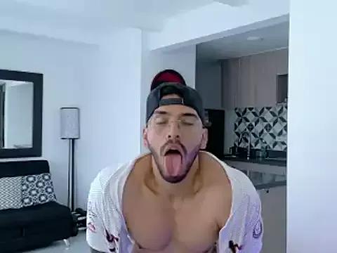 tony_muscle on StripChat 