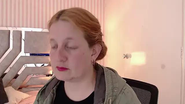 ViioletaMora on StripChat 