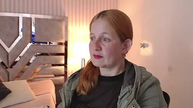 ViioletaMora on StripChat 