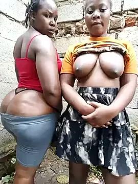 Xtra_bootie on StripChat 