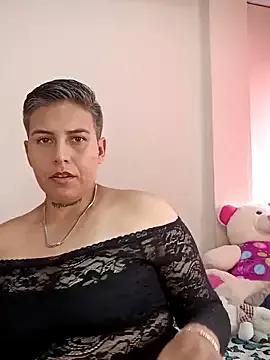 Yessi_rousse on StripChat 