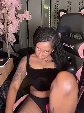 Offline Your_Paris on StripChat